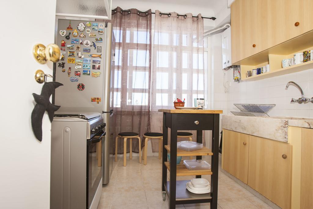 Autentik Guest House Lisbona Esterno foto
