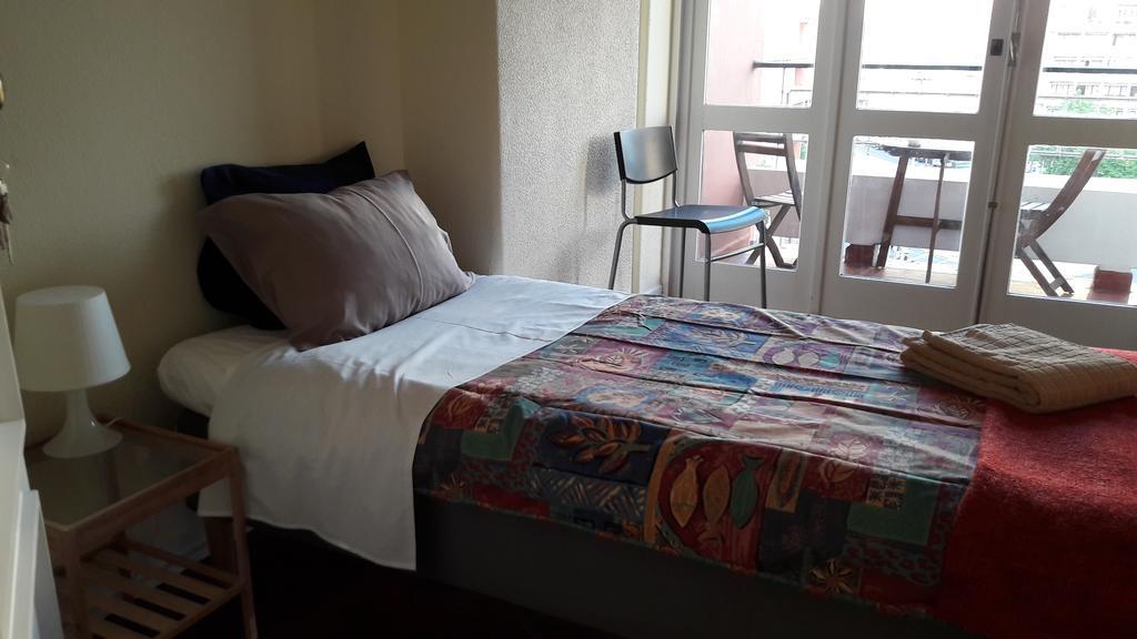 Autentik Guest House Lisbona Esterno foto